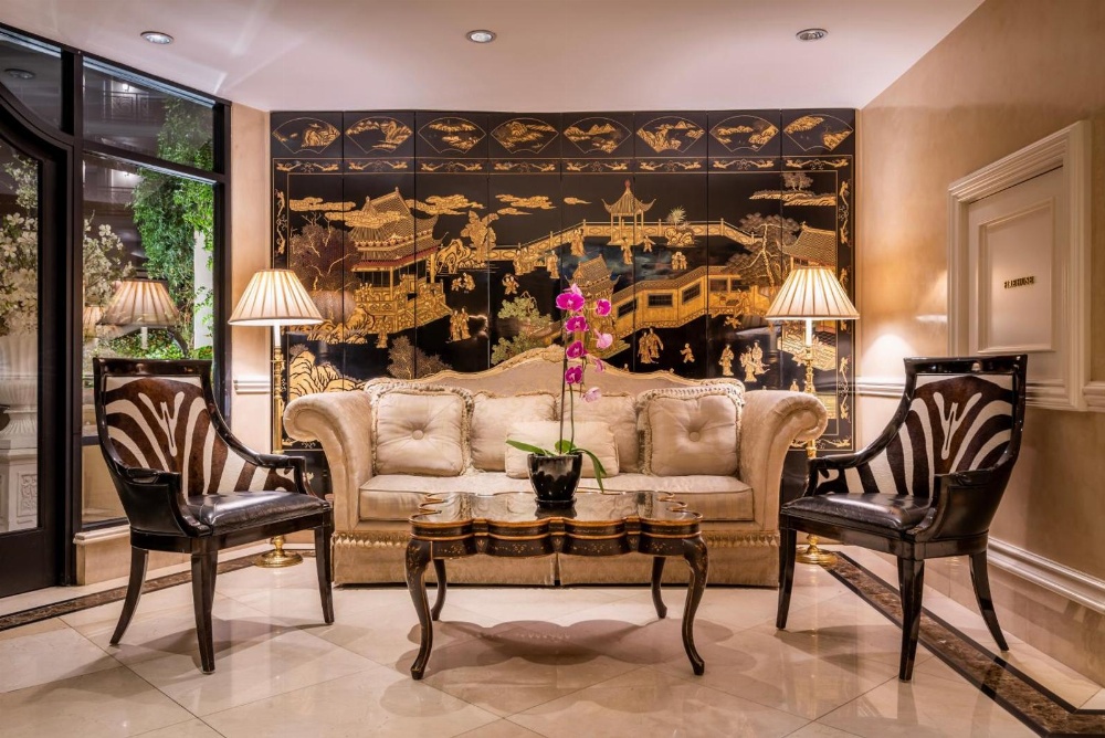 Beverly Hills Plaza Hotel